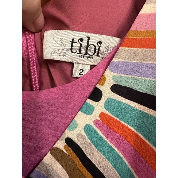 TIBI Pink Floral Deep V-Neck Dress Size 2 100% Silk Barbiecore Summer Beach - Picture 3 of 7